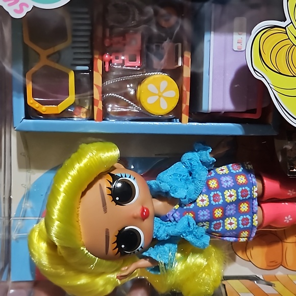 LOL Tweens Hannah Groove Doll Set New in Pkg - Picture 4 of 8